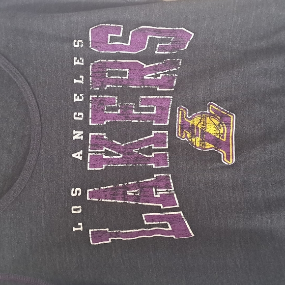 NBA Los Angeles Lakers Longsleeved Shirt size Medium - Picture 2 of 5